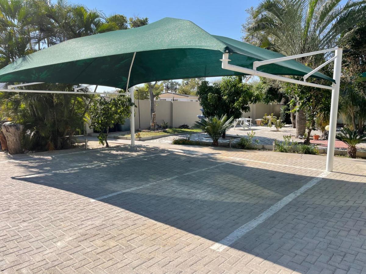 Hotel Ry Courtyard Oshakati Exterior foto